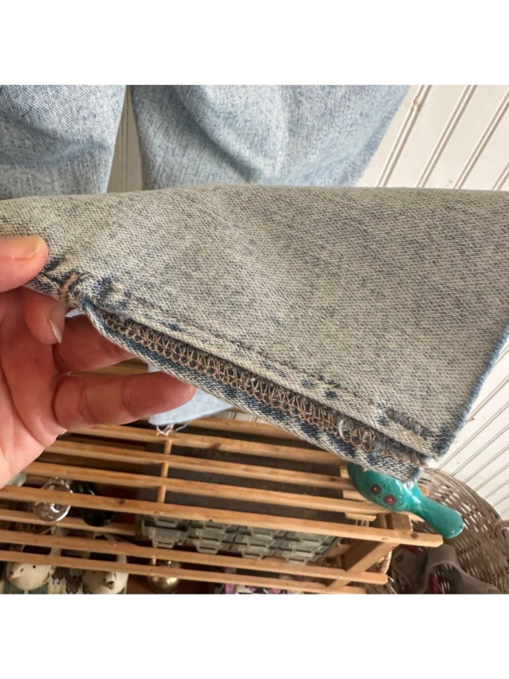 Old Navy High-Rise O.G. Straight Ankle Distressed Light Wash Jeans Size 16 - Picture 9 of 9